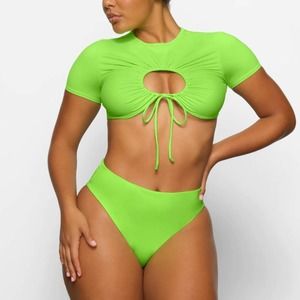 SKIMS Swim Ruched T-Shirt in Neon Green *Limited Edition* Size Medium